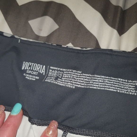 Gently used Victoria secret sport leggings - Picture 3 of 3